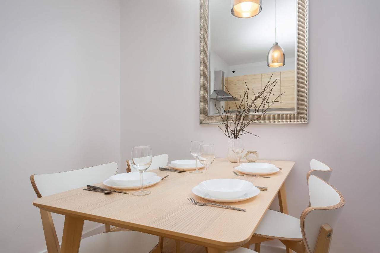 Apartments Warsaw Royal Park By Renters Екстер'єр фото