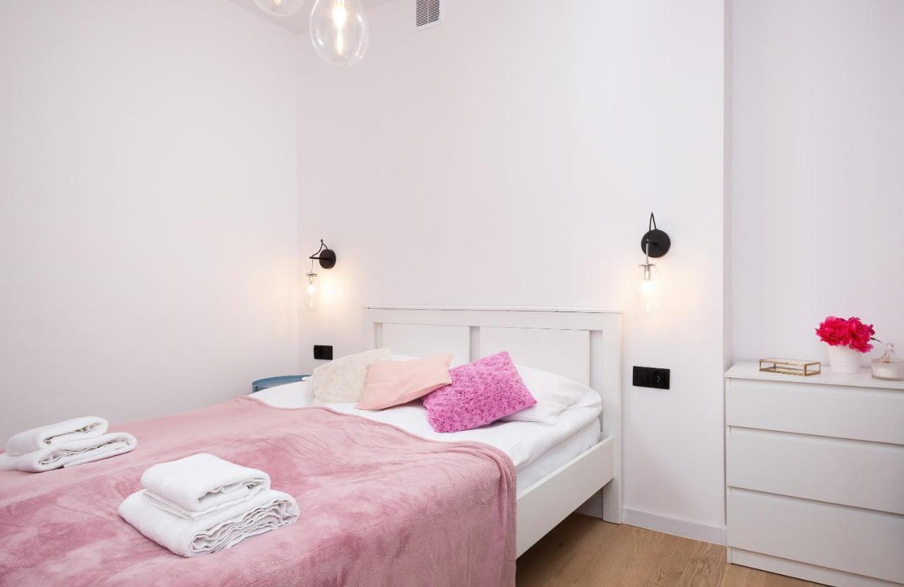 Apartments Warsaw Royal Park By Renters Екстер'єр фото